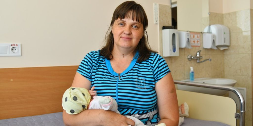 Українська мати-героїня народила 17-ту дитину