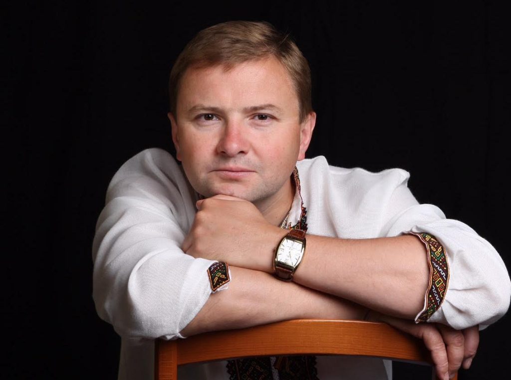 Святкові вітання з нагоди другої річниці виходу в ефір мистецької програми «Час української пісні» , створеної на Ethno Fm Radio