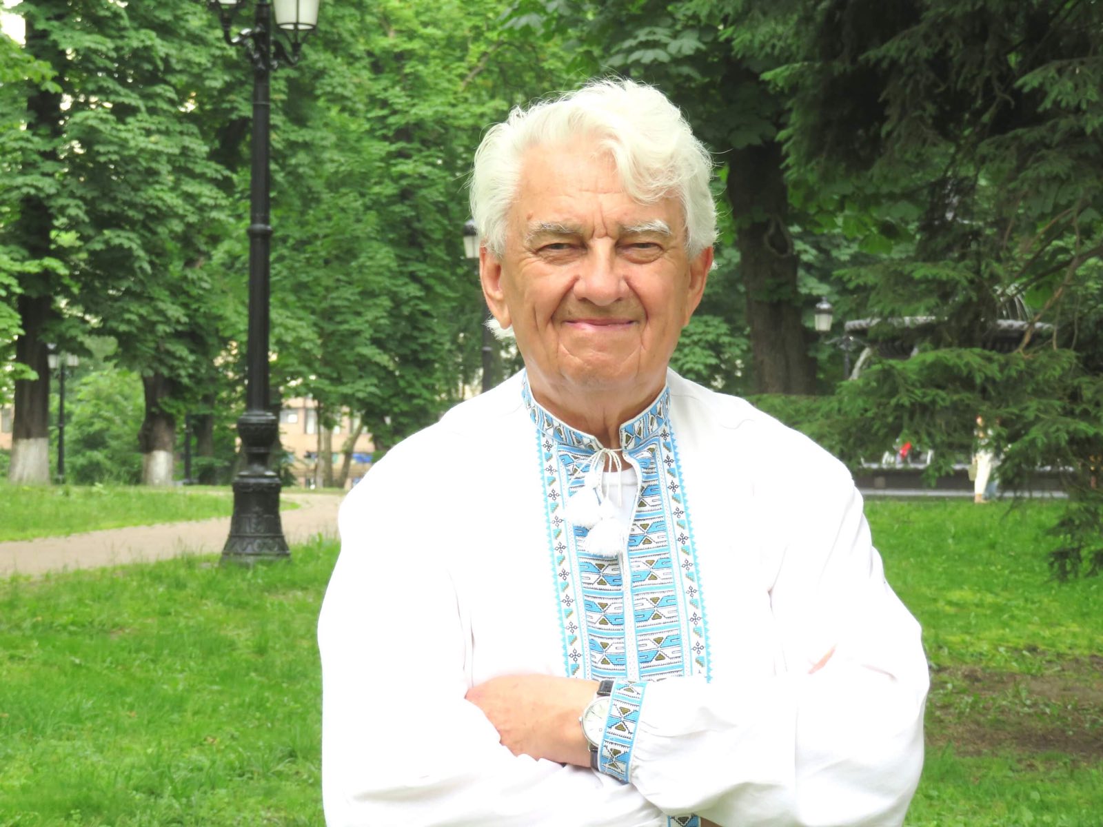Святкові вітання з нагоди другої річниці виходу в ефір мистецької програми «Час української пісні» , створеної на Ethno Fm Radio