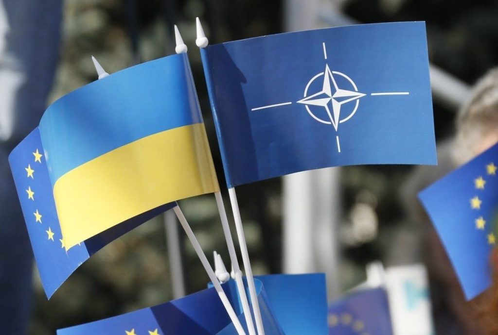 Більша половина українців підтримують вступ до НАТО