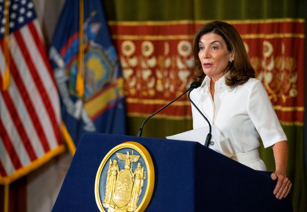 Вперше в історії США губернатором Нью-Йорку обрано жінку