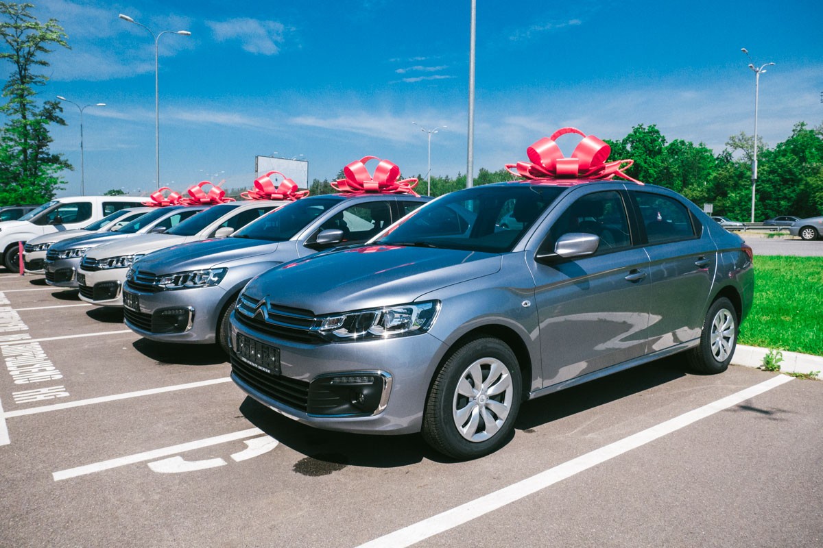 В Україні серед вакцинованих розіграють телевізори, велосипеди та автомобіль