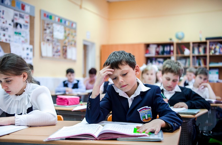 В українських школах можуть з’явитись «вихователі безпеки»