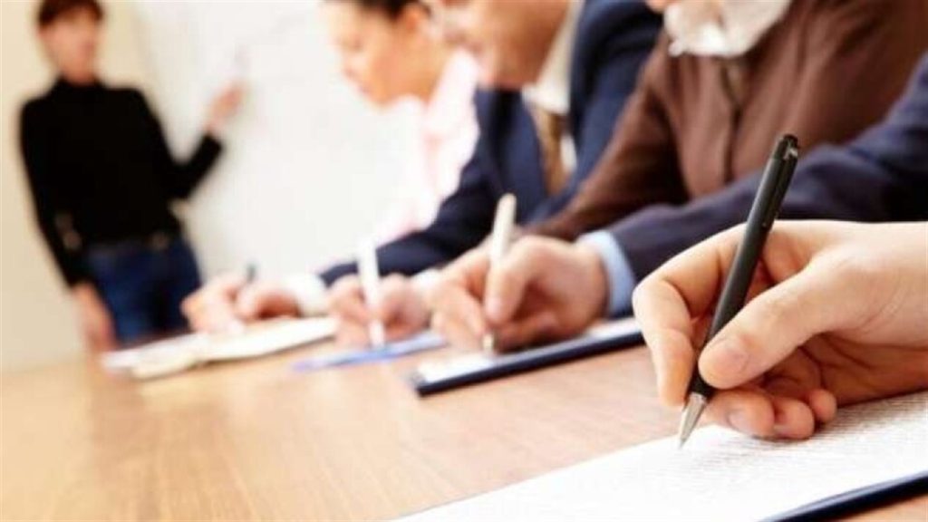 15% українських чиновників завалили екзамен з державної мови