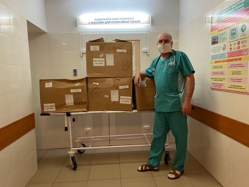 Українська дитяча лікарня отримала матеріальну допомогу від діаспори зі США