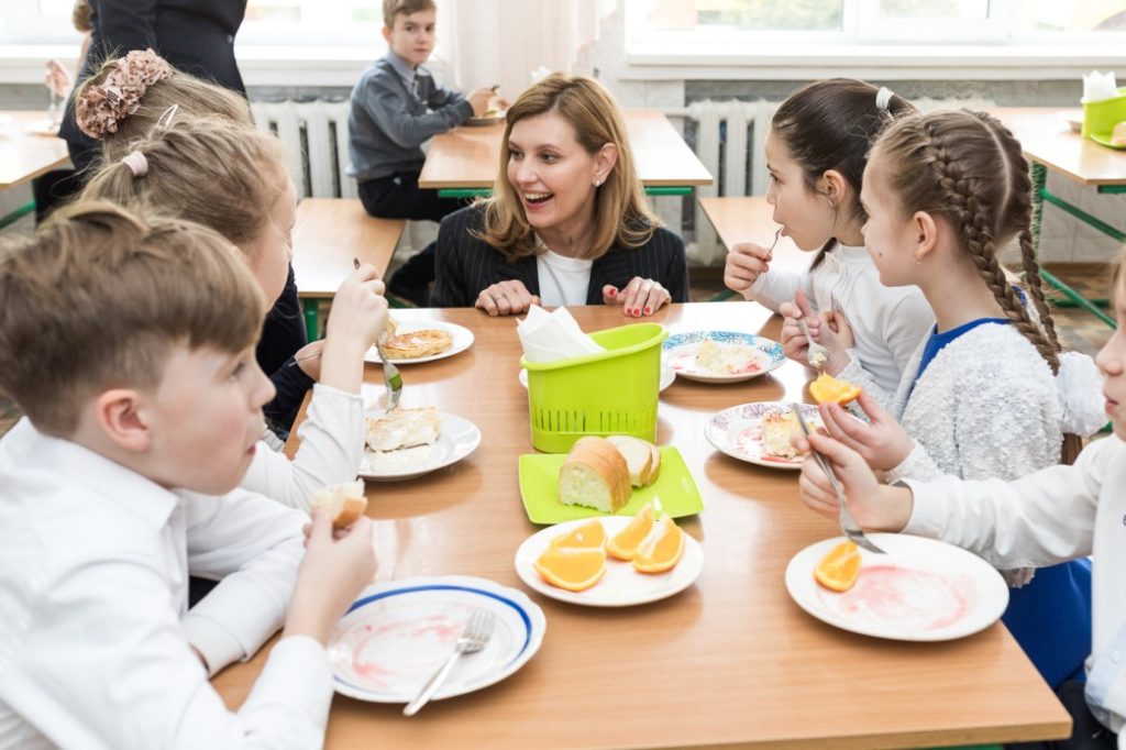 В українських школах хочуть запровадити уроки культури харчування