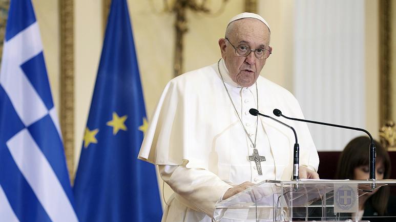 Папа Римський закликав до міжнародного діалогу щодо України