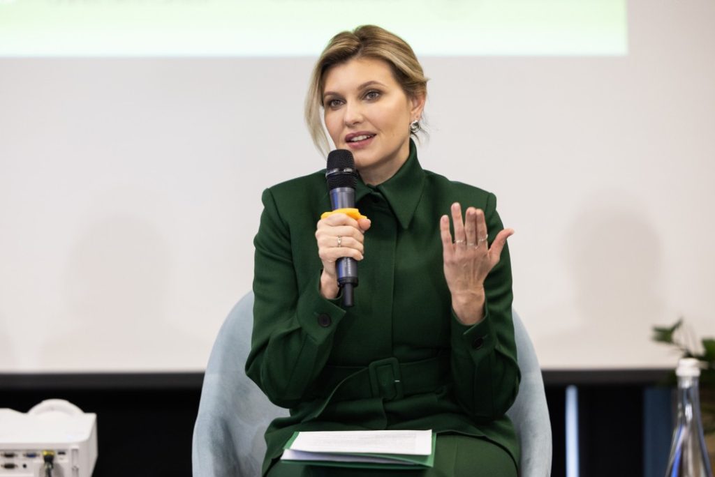 Перша леді України опублікувала відкритий лист до світових ЗМІ