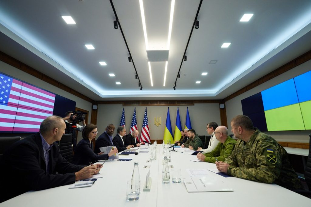 “Світ натхненний Україною”: Блінкен та Остін зустрілися з Зеленським у Києві