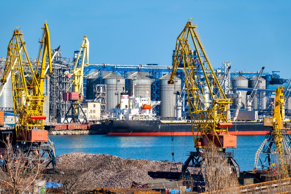 РФ заперечила, а потім визнала обстріл порту Одеси після підписання угоди про зерно