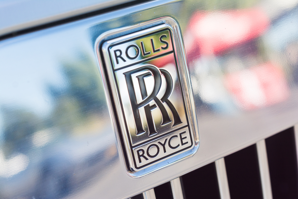 Rolls-Royce відбудує зруйновану росіянами сільську амбулаторію в Україні