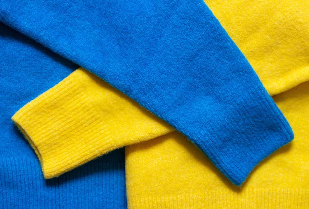Некомерційна організація з Bay Area збирає для України подарунки з теплим одягом