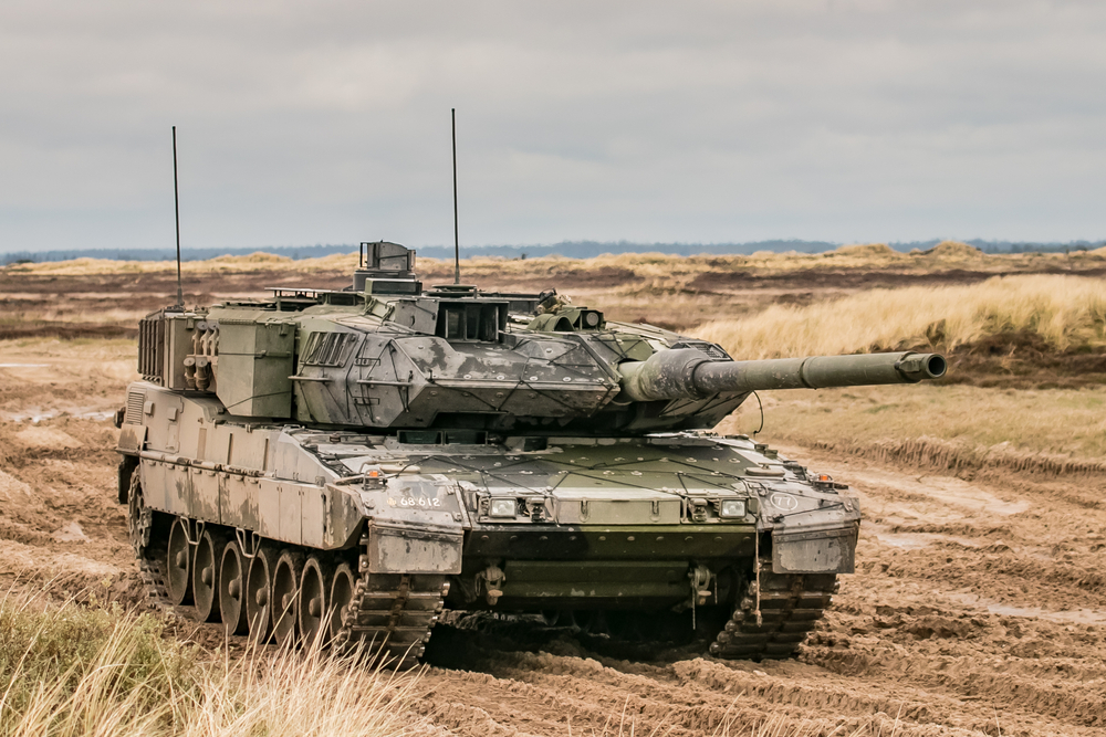 Україна може отримати 100 танків Leopard 2 з 12 країн: Німеччина погодила рішення