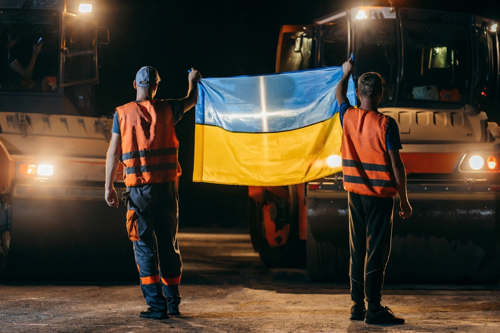 «Армія відновлення»: тисячі безробітних українців приєдналися до нового проєкту