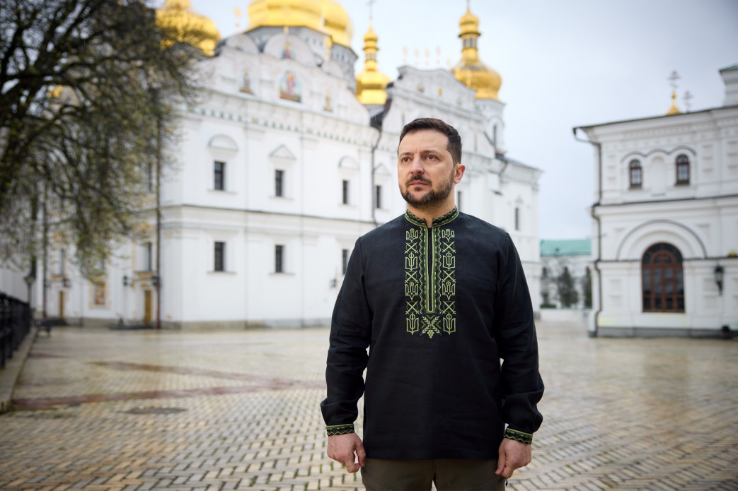 «Над Україною зійде сонце»: Зеленський звернувся із посланням у Великдень. Відео