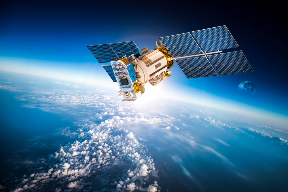 Супутник, який було створено за участі України, передав перші знімки Землі