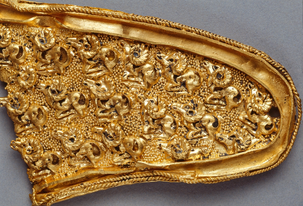 Повернення колекції скіфського золота: суд у Гаазі задовольнив позови України