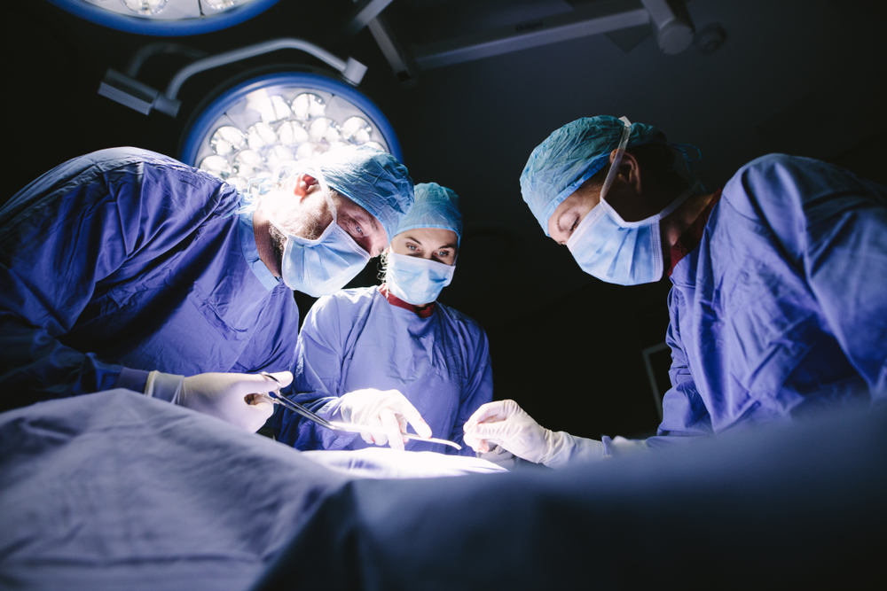 Як українські хірурги рятують життя за допомогою судин, вирощених у США