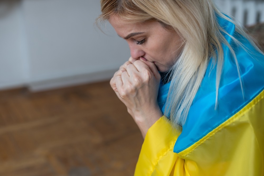 Українські біженці за кордоном борються з почуттям «провини вцілілих»