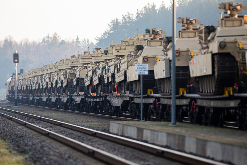 США схвалили відправлення перших танків Abrams в Україну
