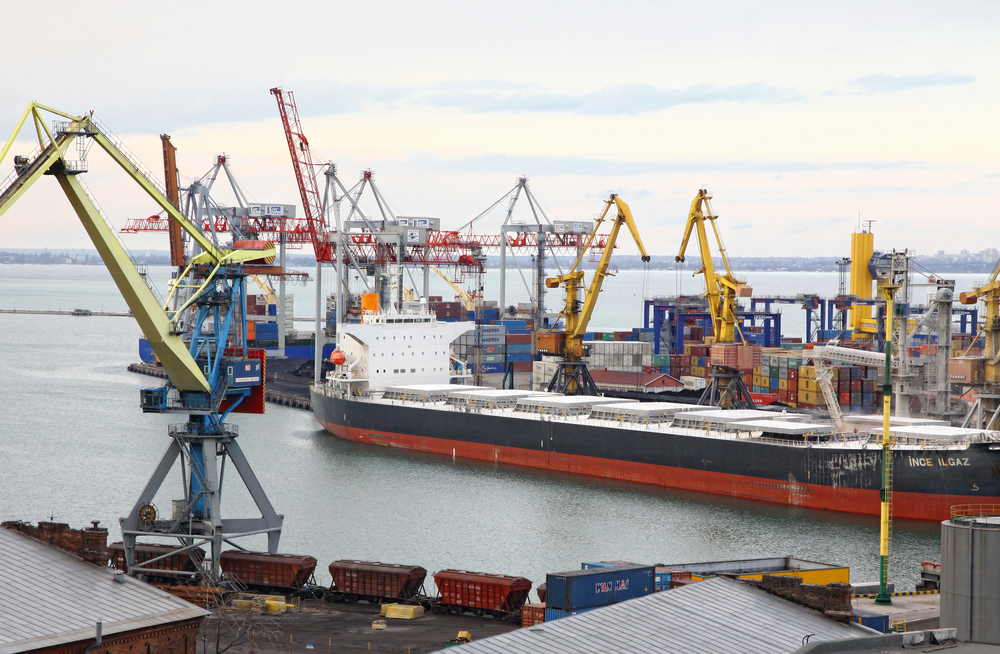 Тимчасовий коридор: з морського порту Одеси вийшло перше судно з 16 липня