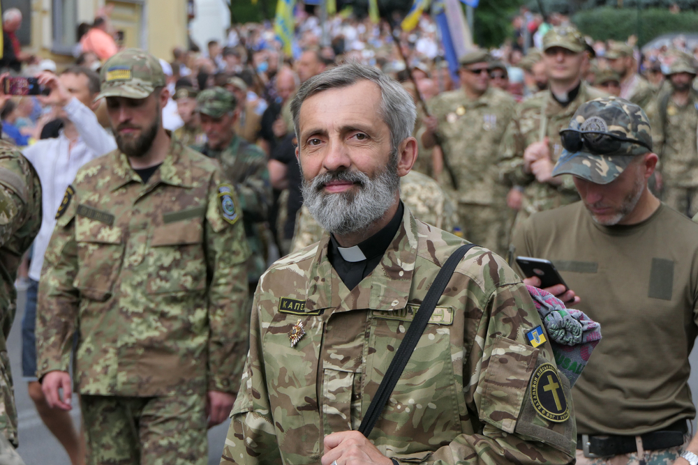 Підтримка і надія: як українські капелани допомагають воїнам та цивільним
