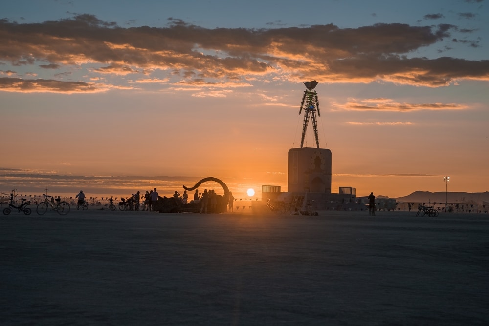 На фестивалі Burning Man у США відкрили дві інсталяції з України: що вони символізують
