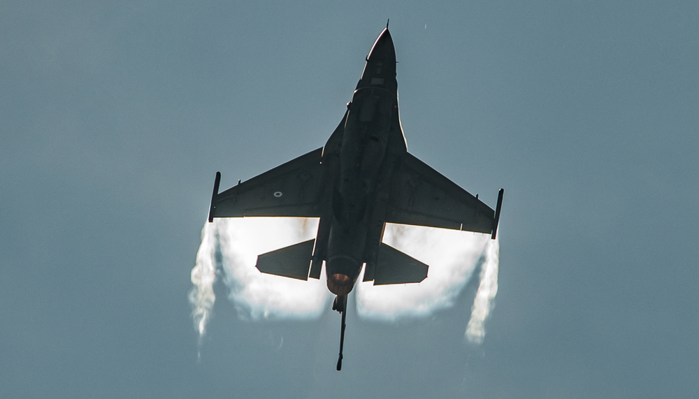 Постачання F-16 в Україну розпочнеться так швидко, як це можливо: НАТО