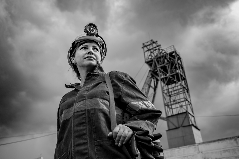 Українські вугільні шахти наймають жінок через нестачу чоловіків