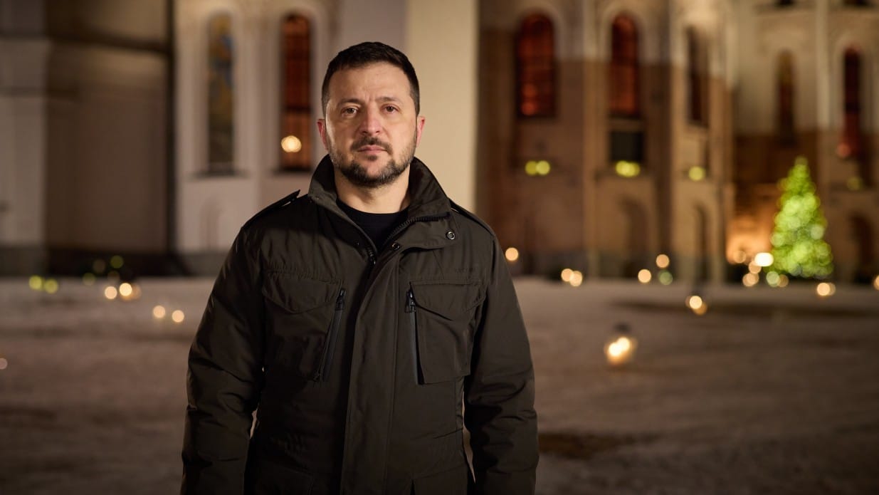 Володимир Зеленський привітав українців з Різдвом Христовим. Відео