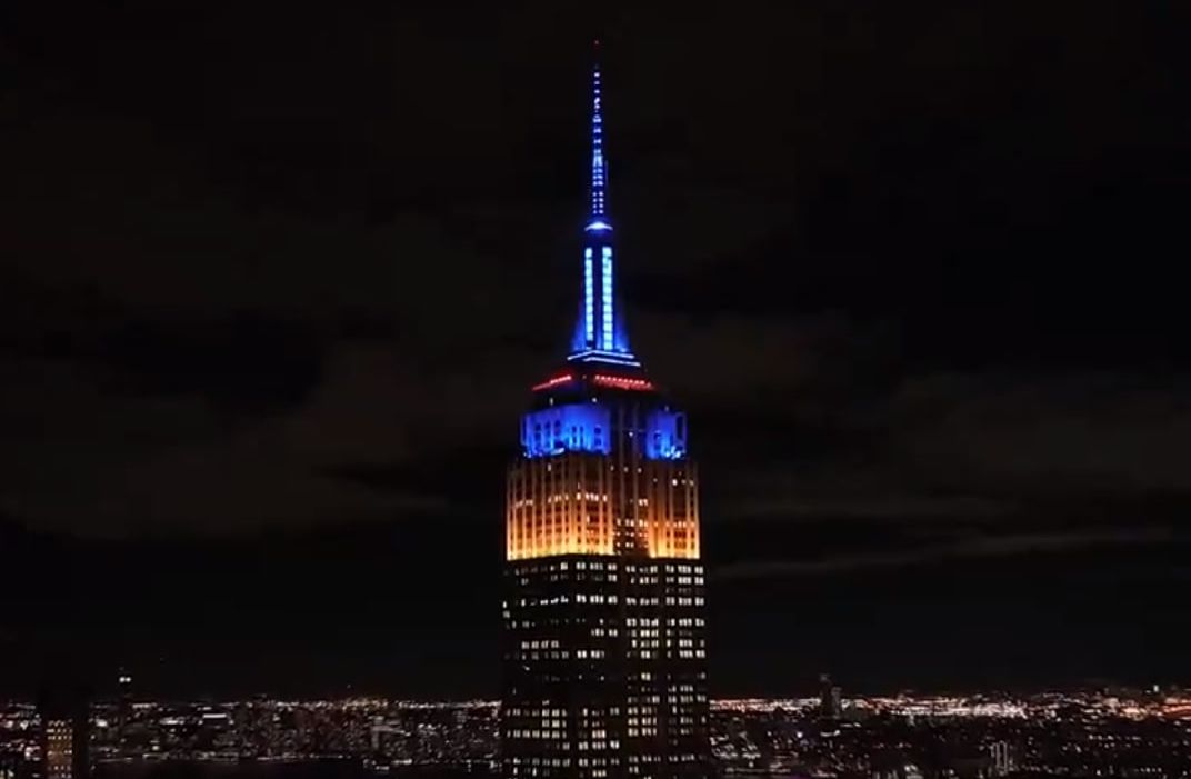 Емпайр-Стейт-Білдінг у Нью-Йорку підсвітили кольорами прапора України. Відео