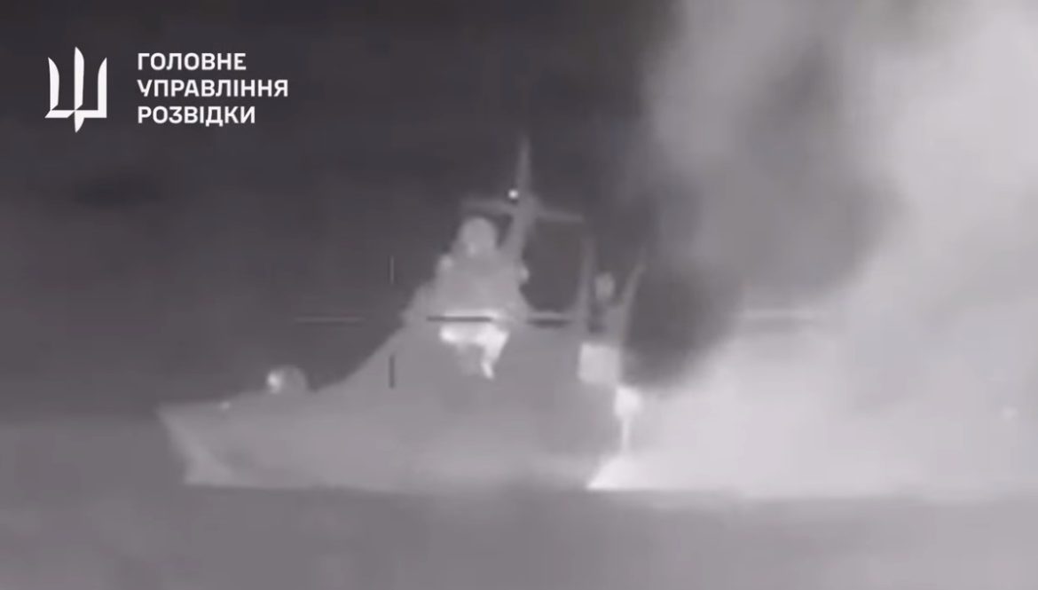 Україна потопила ще один російський військовий корабель. Відео