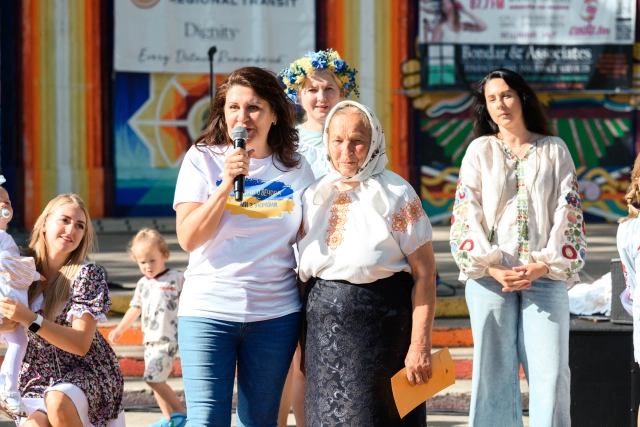 Конкурс вишиванок на фестивалі "Ярмарок"