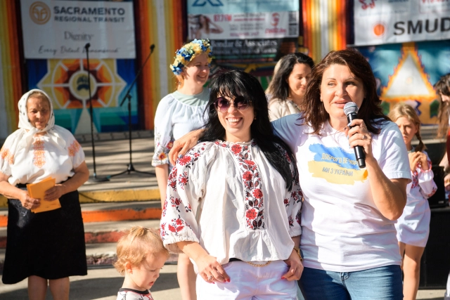 Конкурс вишиванок на фестивалі "Ярмарок"