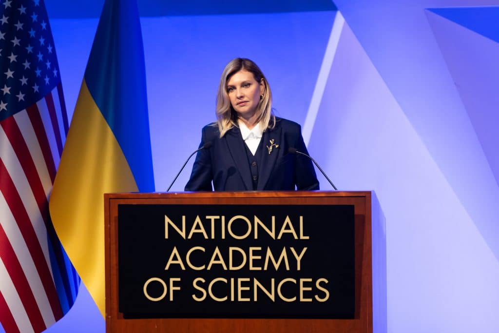 Як Олена Зеленська використовує моду для популяризації України у світі: New York Times