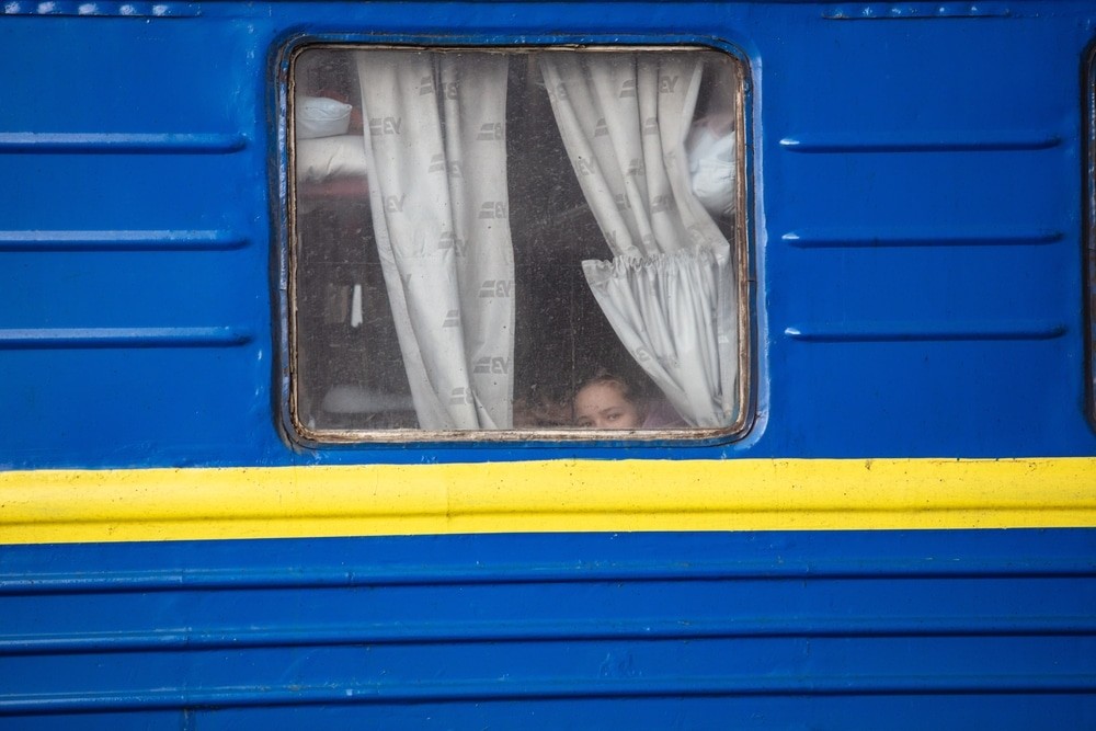 Захід очікує на нову хвилю українських біженців на тлі ударів РФ по енергетиці