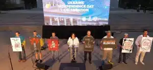 "Будемо боротися і переможемо": українці відзначили День Незалежності у Сакраменто "Будемо боротися і переможемо": українці відзначили День Незалежності у Сакраменто
