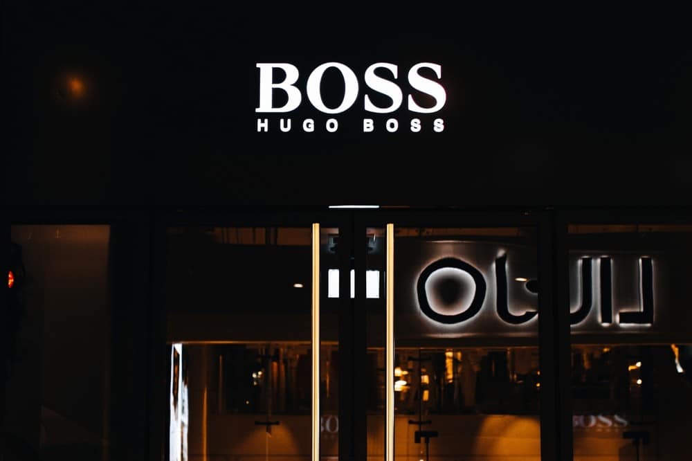 Hugo Boss продає російський бізнес та виходить з ринку РФ через війну в Україні