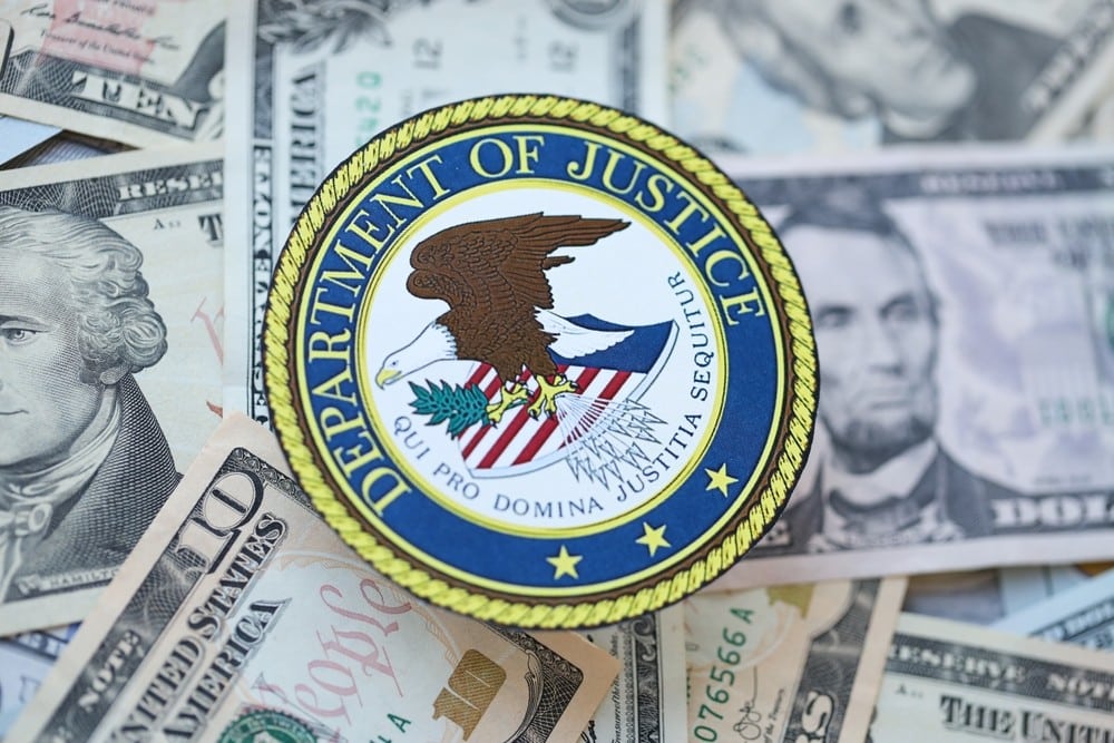 США планують конфіскувати $200 млн у експрем’єра України Павла Лазаренка