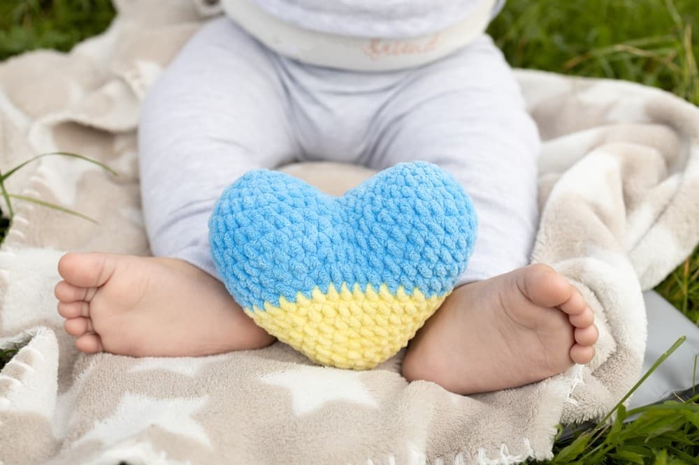 Україна має найвищий рівень смертності та найнижчу народжуваність у світі: ЦРУ США
