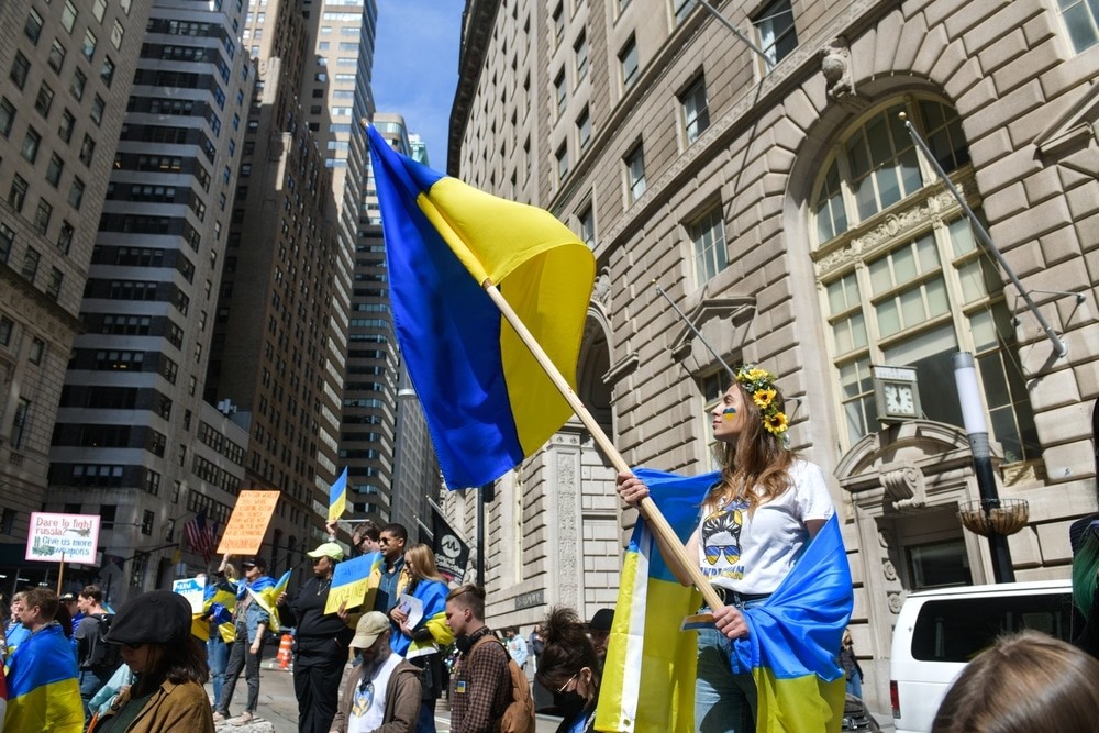 Діаспора надала Україні вирішальну підтримку після вторгнення РФ – Migration Policy Institute