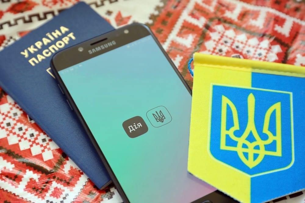 "Примусово українізують прізвища": роспропаганда поширює вигадку про "Дію"
