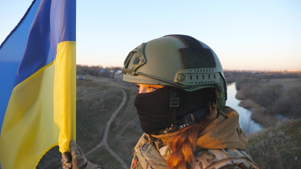 Колишня вихователька збила російську ракету та стала зіркою соцмереж. Відео