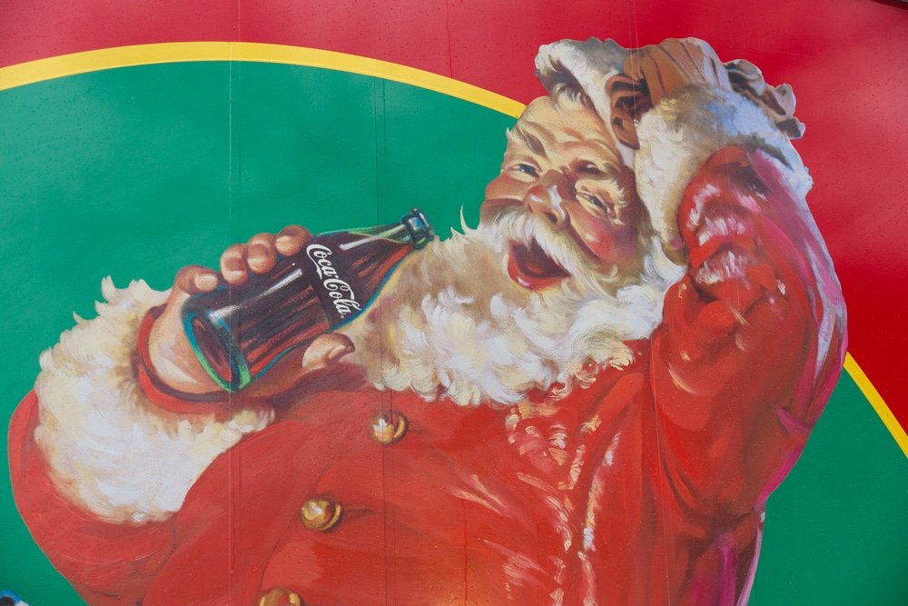 Чи правда, що Санта Клауса вигадали у Coca-Cola?