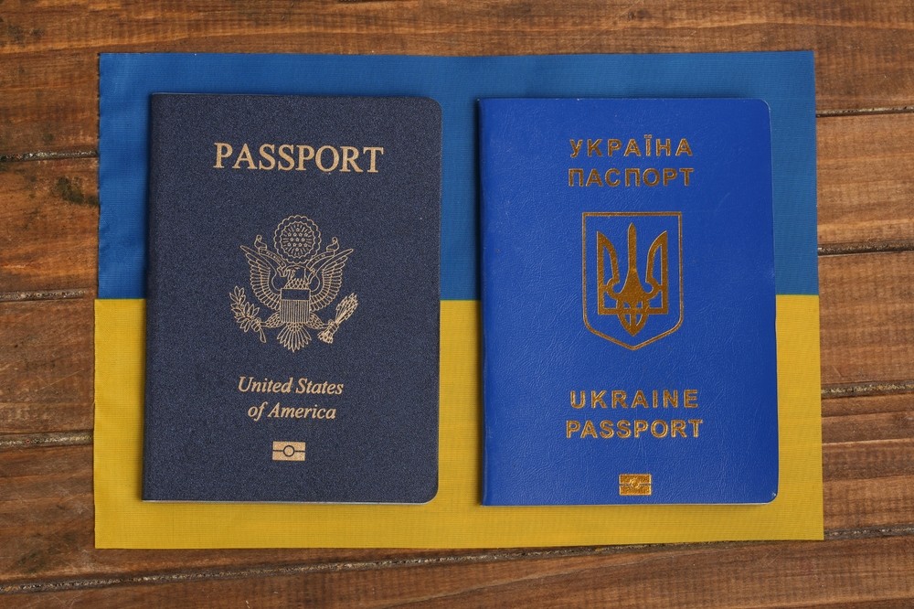 Верховна Рада ухвалила законопроєкт про множинне громадянство: що треба знати
