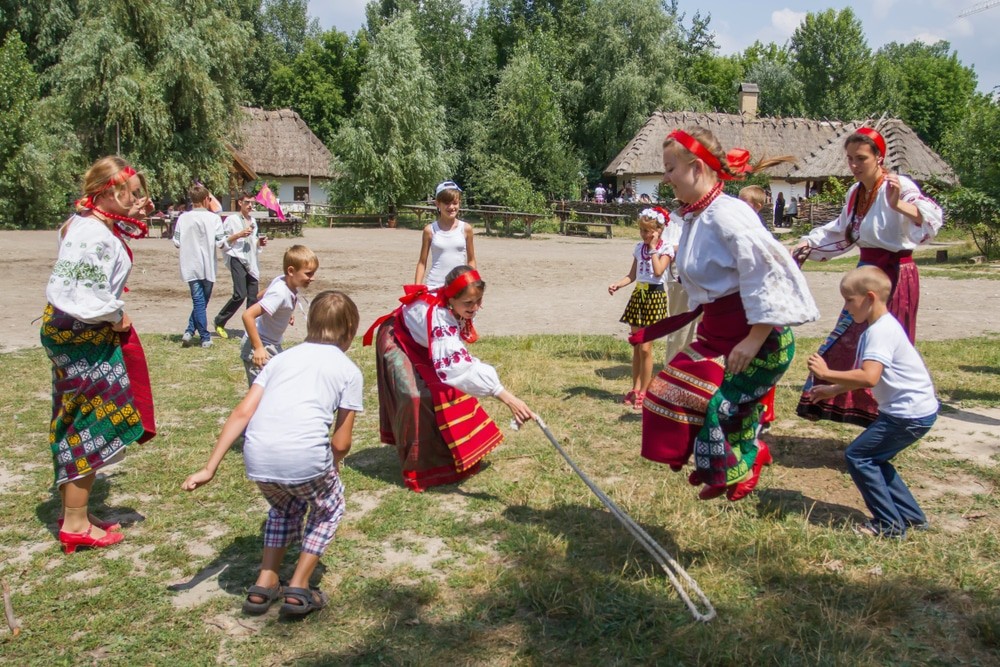 Українські народні ігри: весела і корисна спадщина для нових поколінь