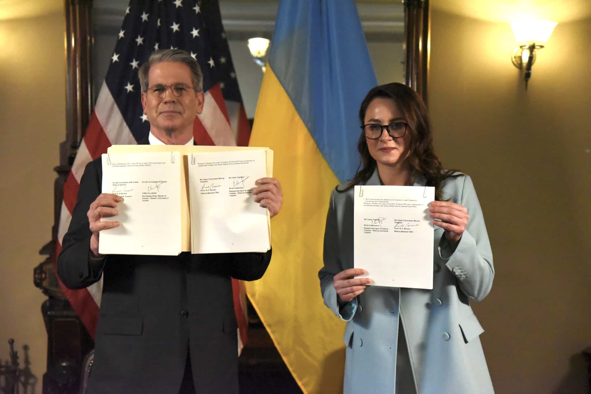 Україна та США підписали угоду про мінеральні ресурси: на яких умовах домовилися