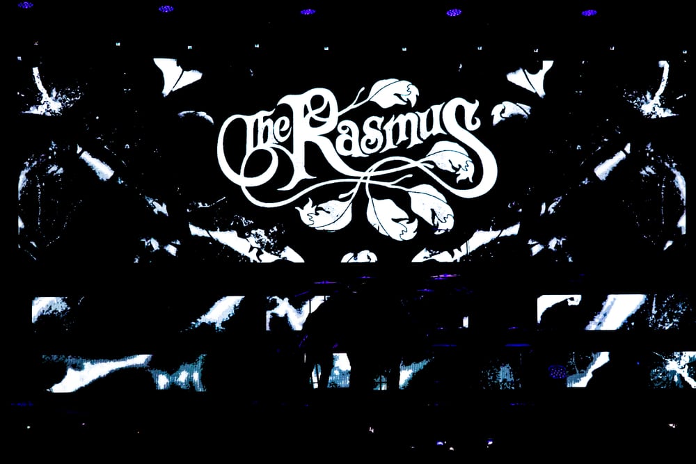 Гурт The Rasmus виступив у Києві, відвідав Охматдит і підтримав українців