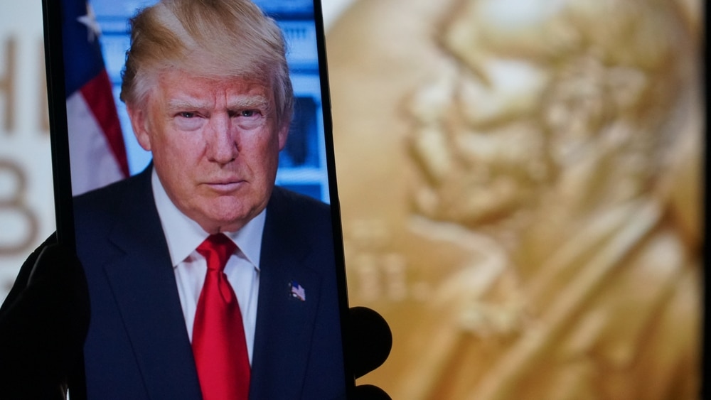 Українські нардепи пропонують висунути Трампа на Нобелівську премію миру