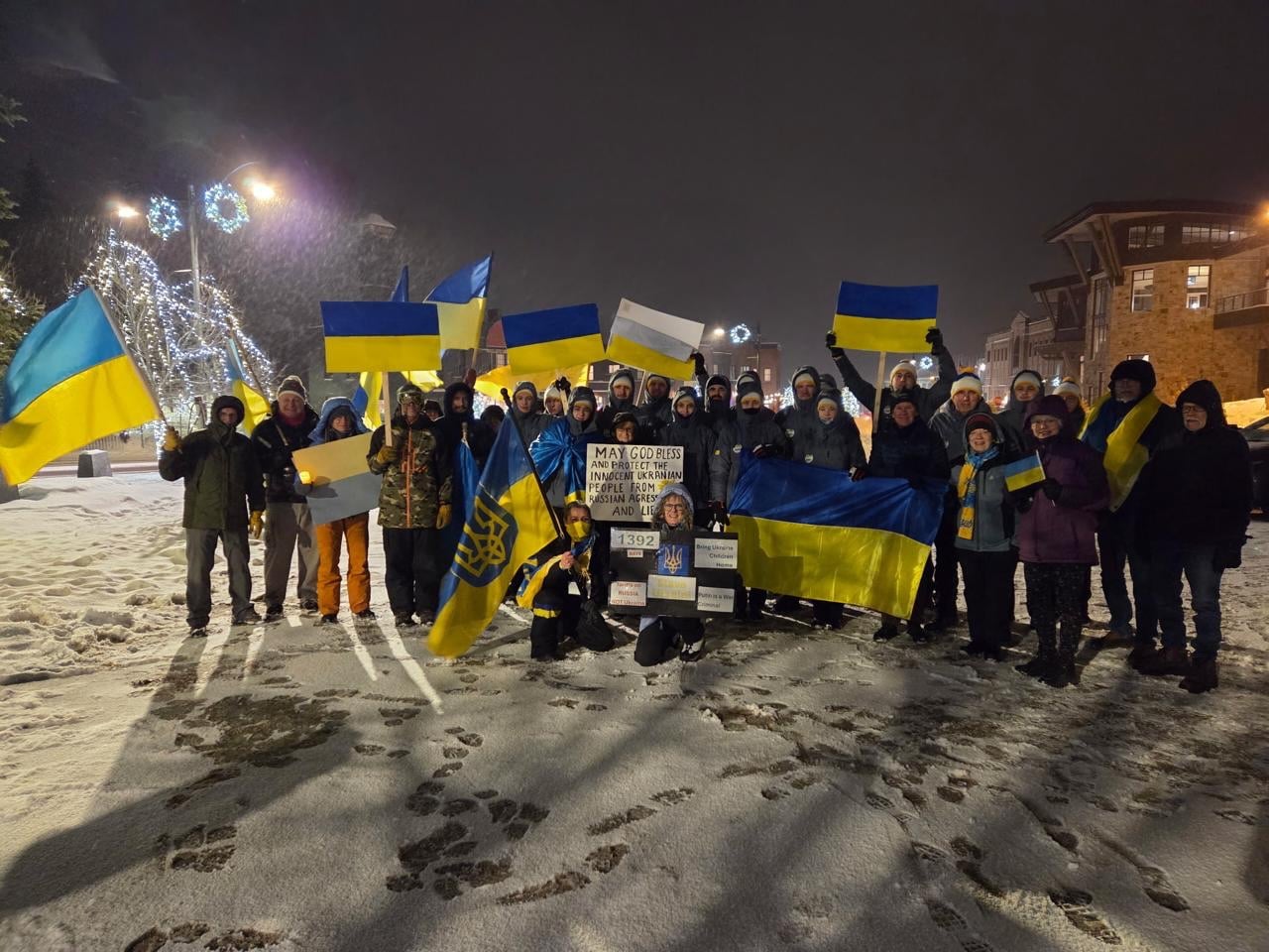 У США українські санкарі разом з активістами долучилися до ходи за мир